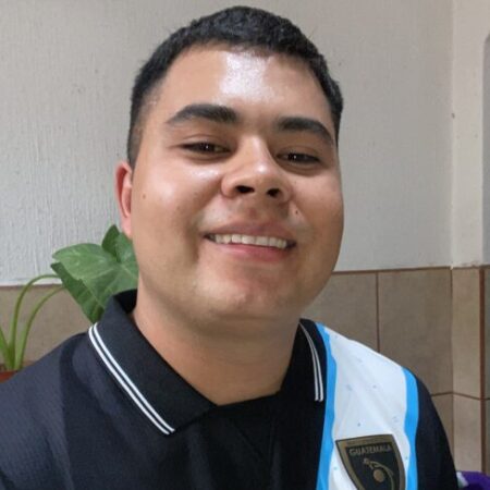 Foto del perfil de Carlos Daniel Tortola Colindres